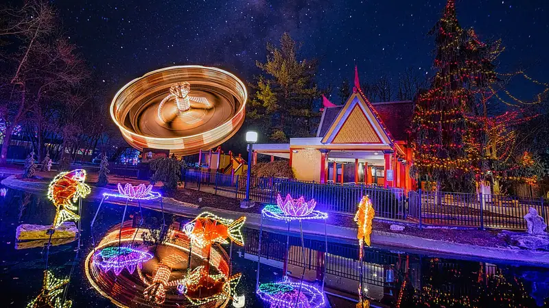 Winter lights and decorations at Worlds of Fun